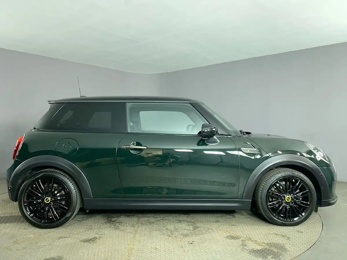 2023-mini-cooper-e-cooper-s-resolute-edition-big-16