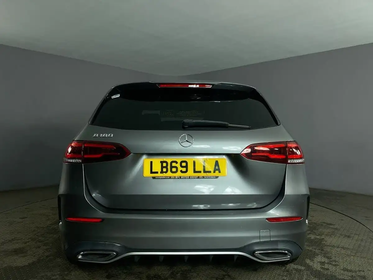 2019-mercedes-benz-b-class-13-b180-amg-line-7g-dct-big-6