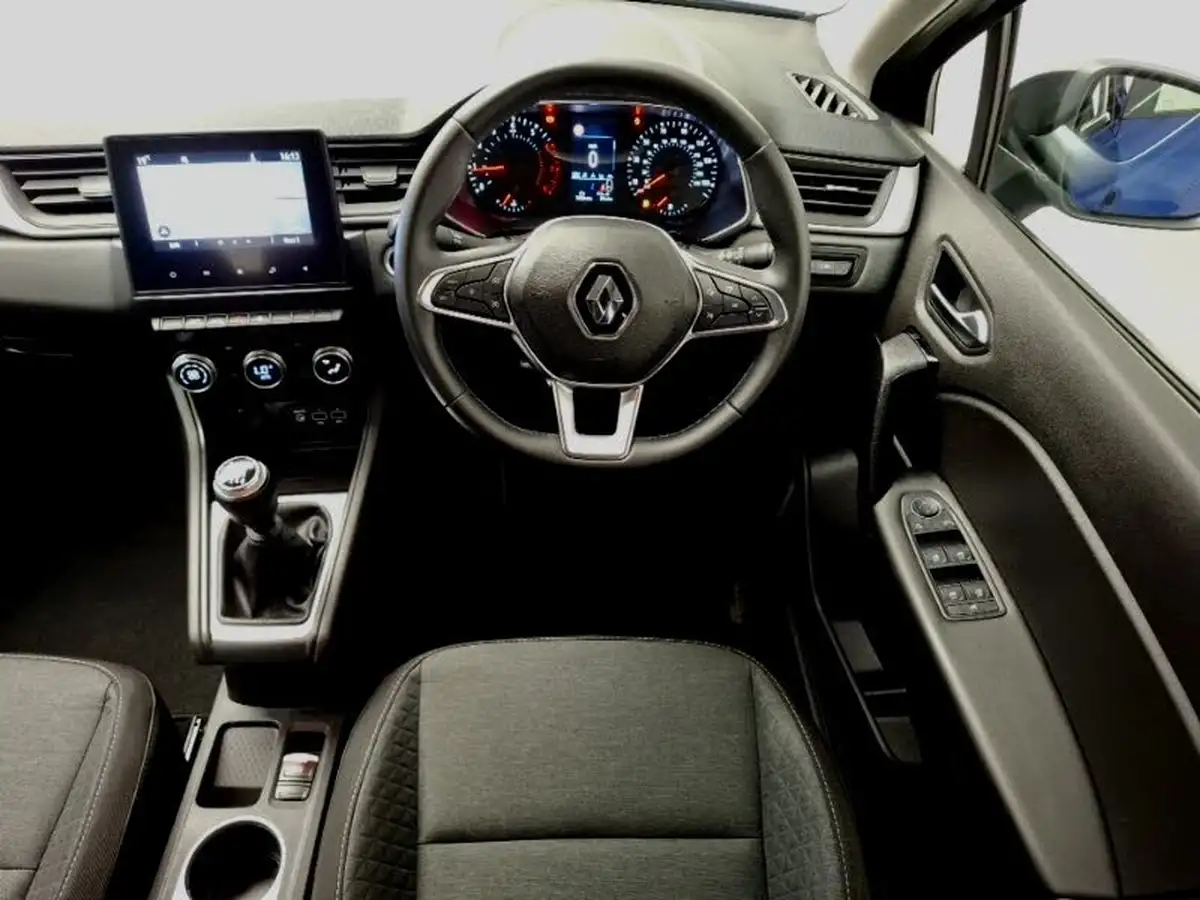 2022-renault-captur-10-tce-iconic-edition-big-6