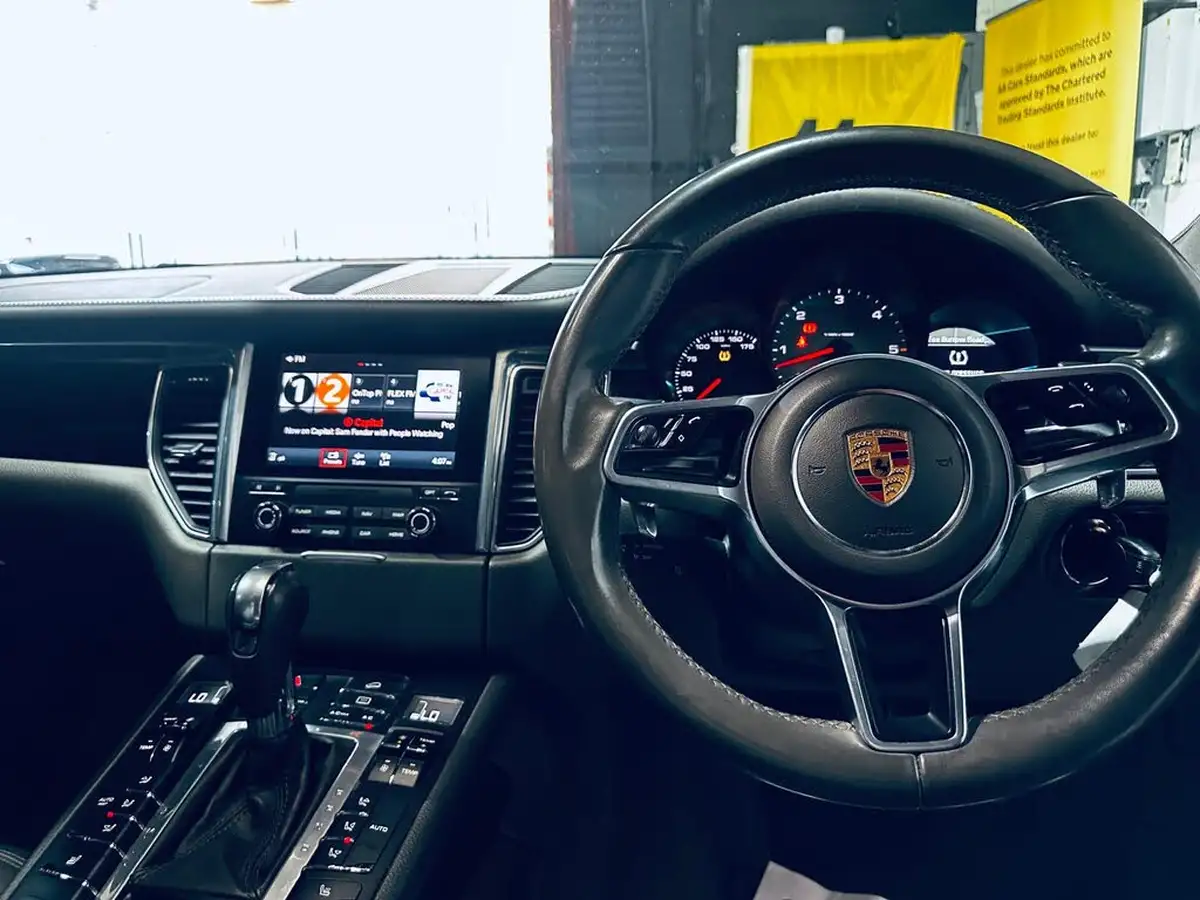 2016-porsche-macan-30td-s-big-42