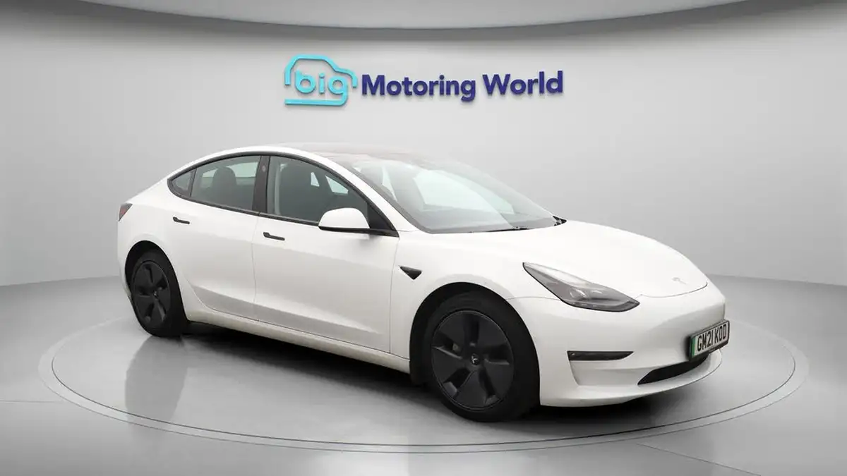 2021-tesla-model-3-e-long-range-4x4-big-1