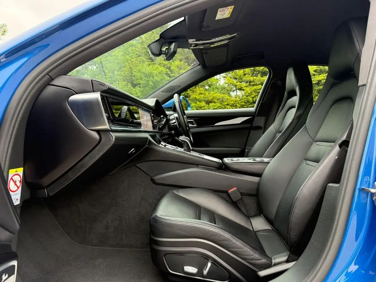 2017-porsche-panamera-29-v6-4s-hatchback-big-33