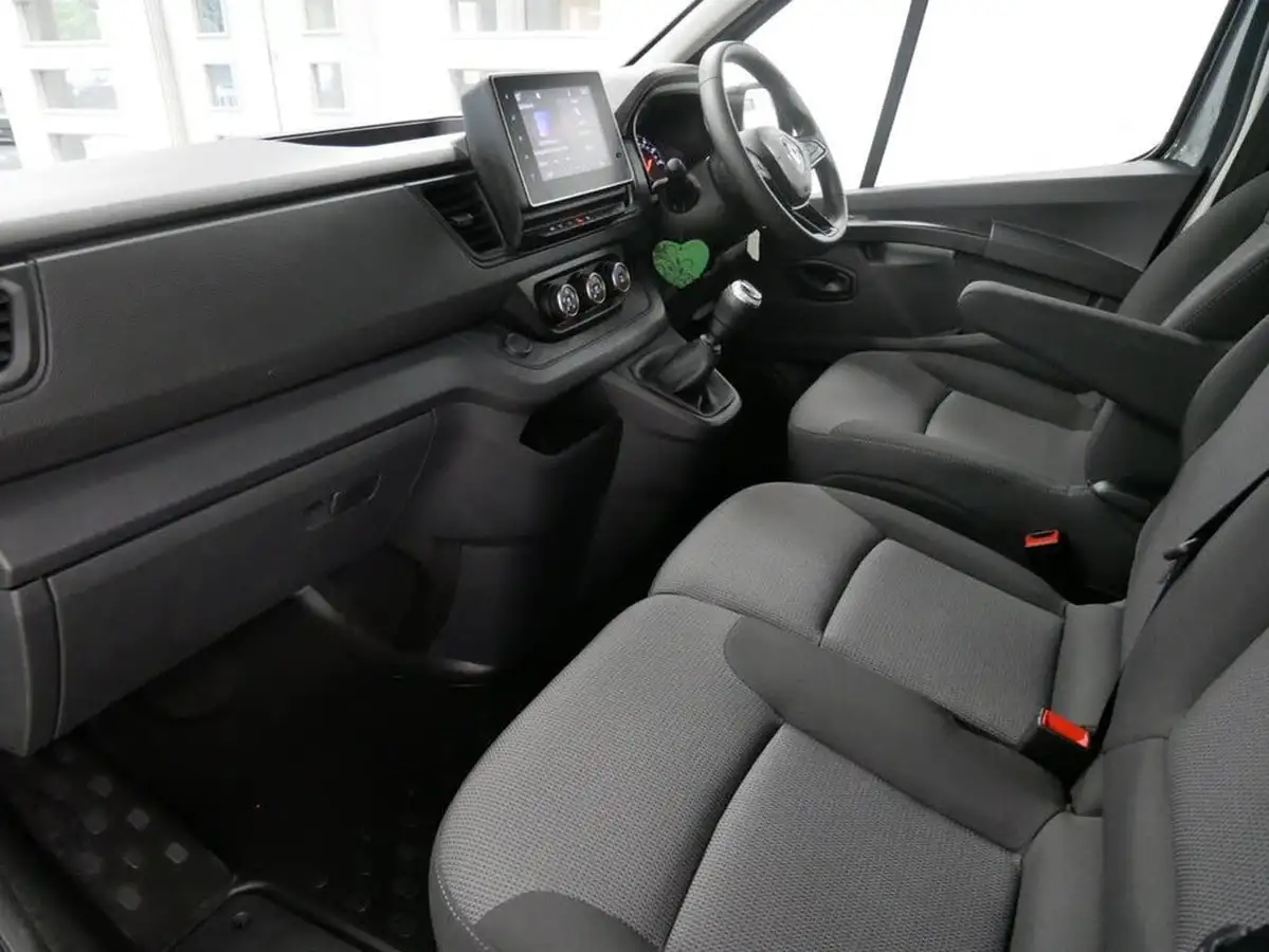 2022-renault-trafic-20dci-sl28-130-business-big-14