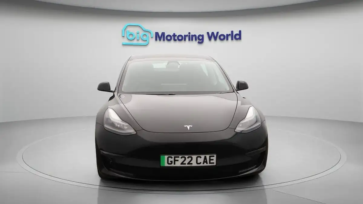 2022-tesla-model-3-e-long-range-big-2