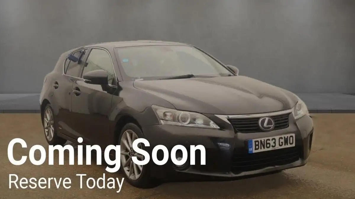 2013-lexus-ct-200h-18-advance-big-0
