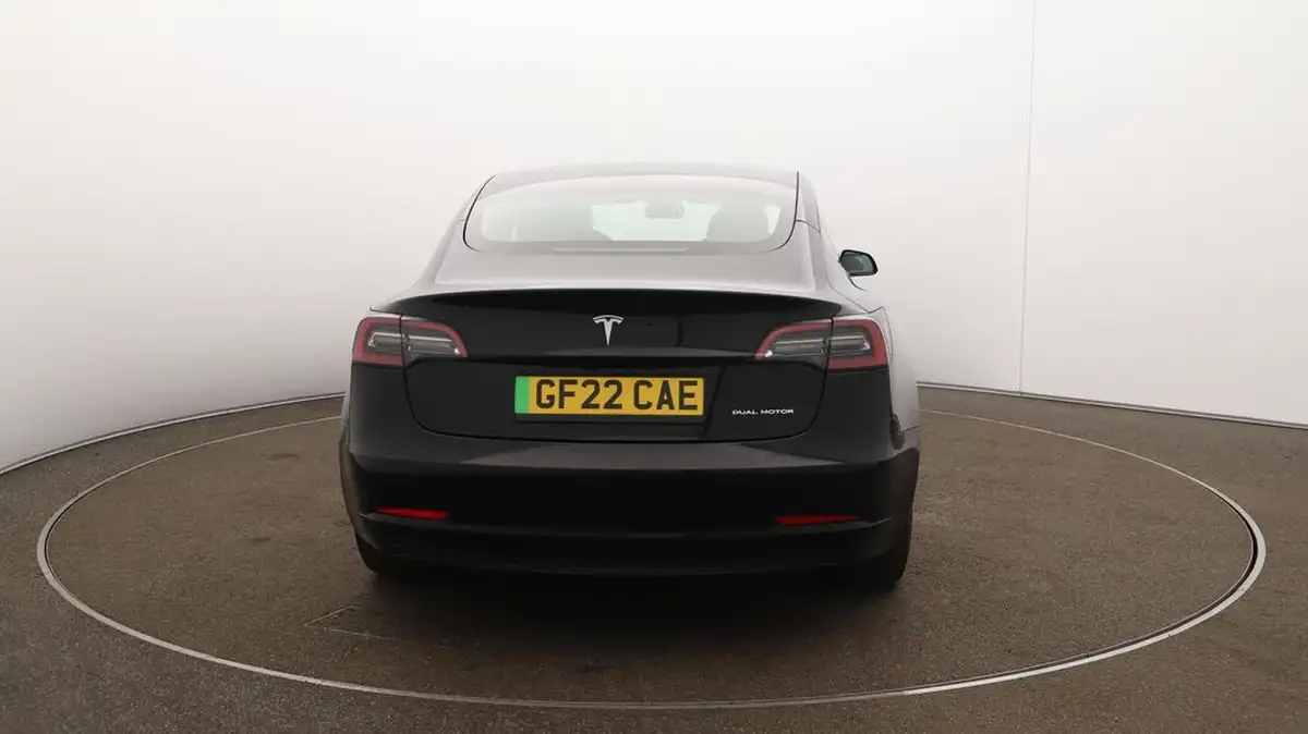 2022-tesla-model-3-e-long-range-big-48