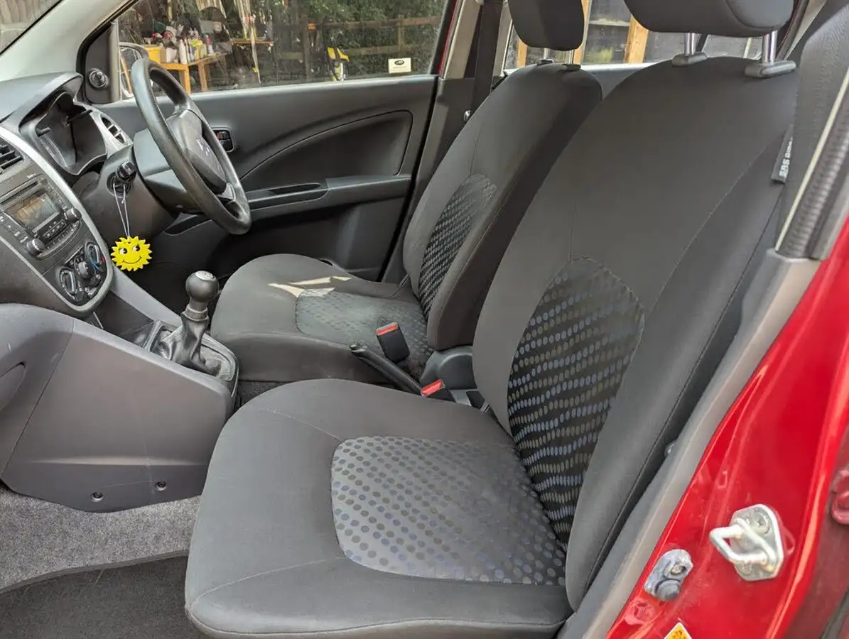 2016-suzuki-celerio-10-sz3-big-16