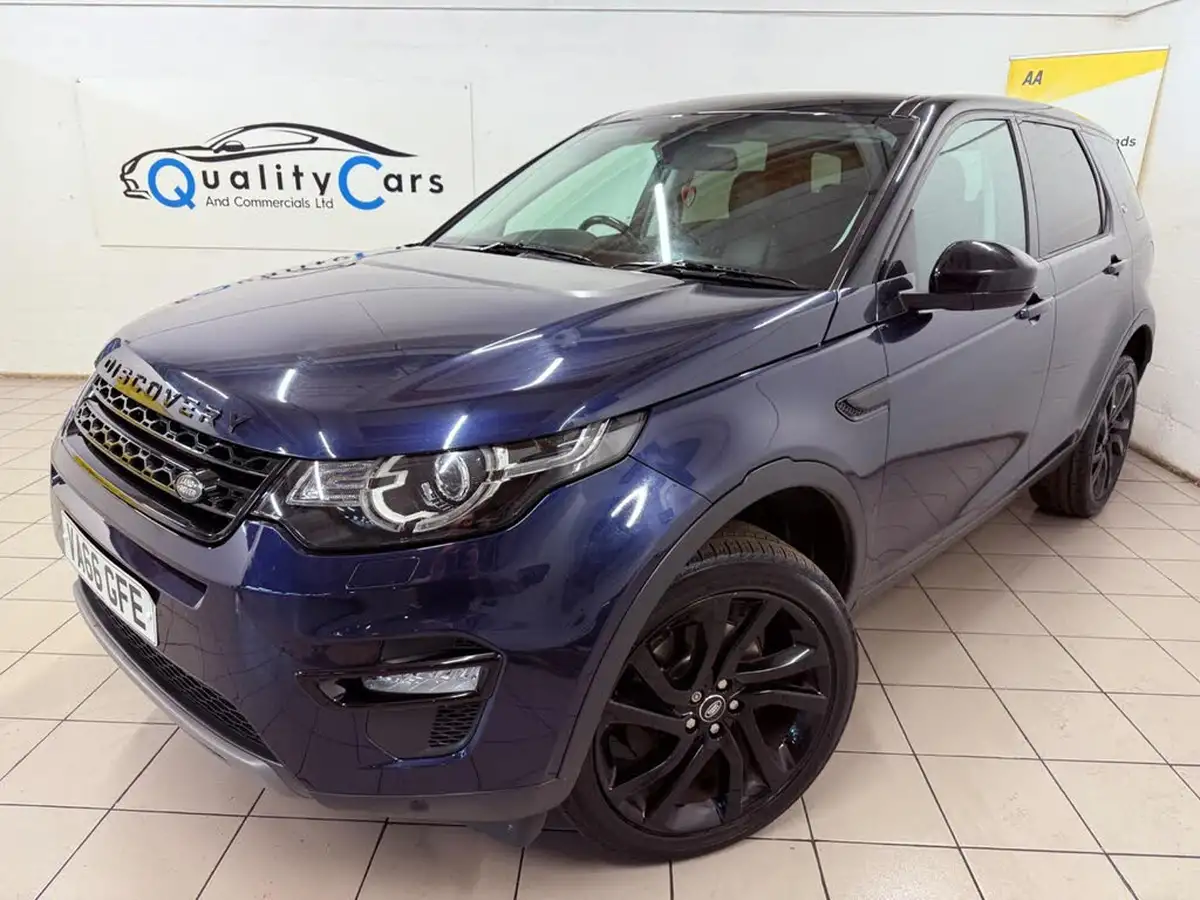 2017-land-rover-discovery-sport-20td4-hse-black-180ps-station-wagon-big-0