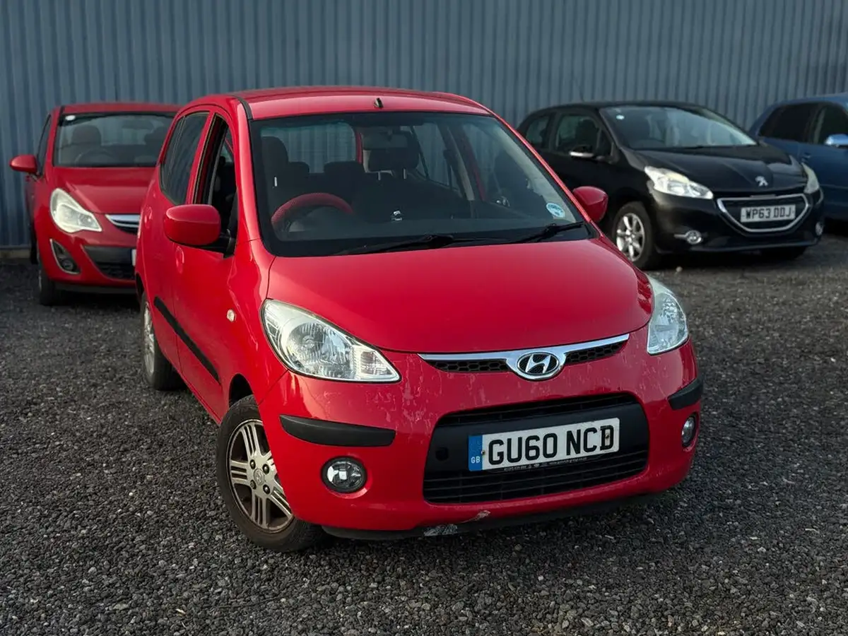 2010-hyundai-i10-12-comfort-76bhp-big-1