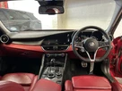 2018-alfa-romeo-giulia-20-veloce-small-34