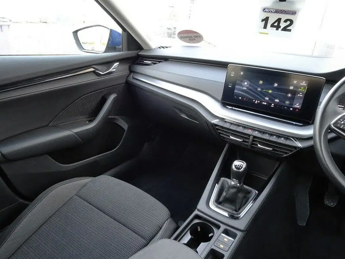 2020-skoda-octavia-15-tsi-se-technology-act-estate-big-24