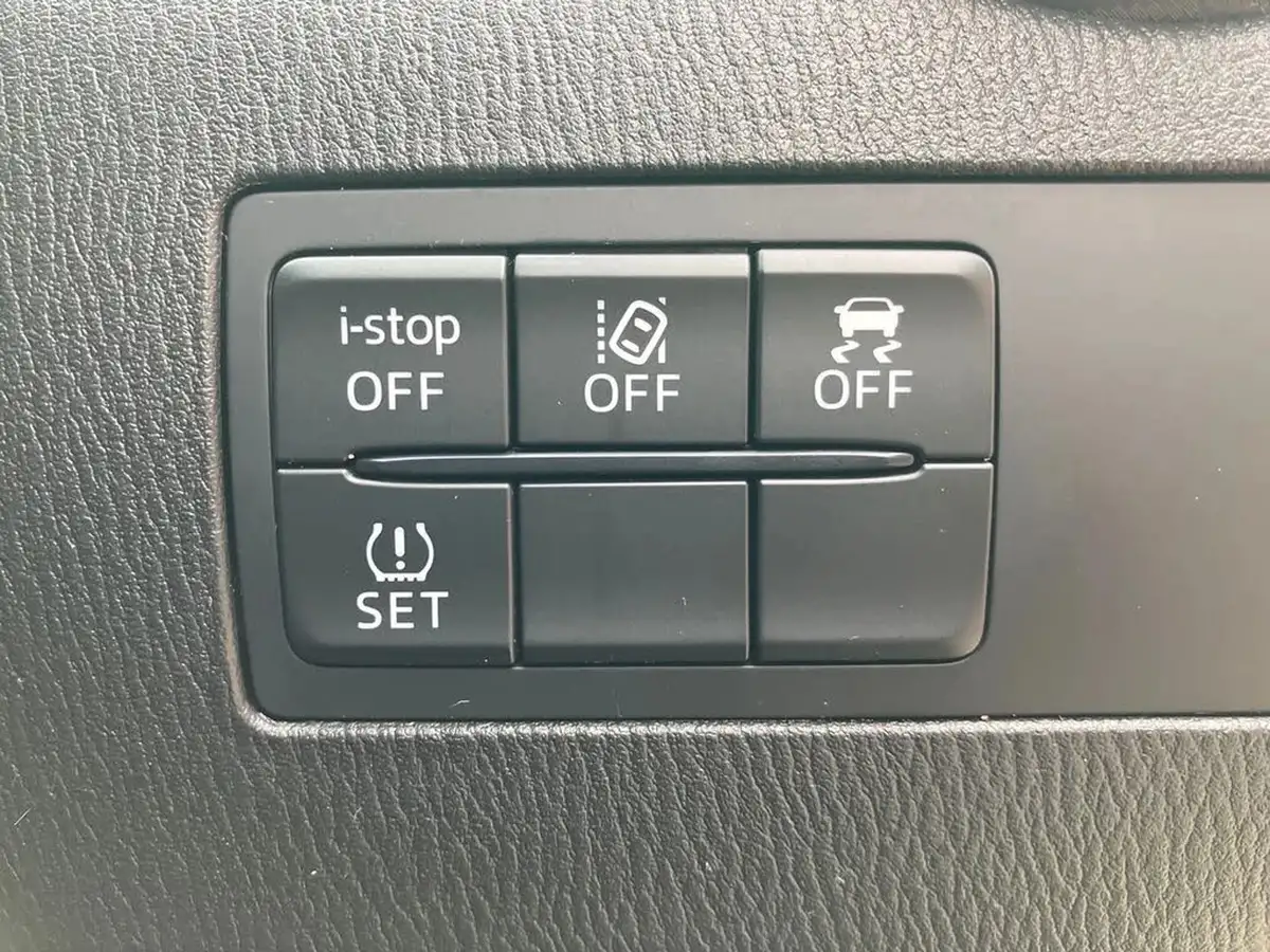 2020-mazda-mazda2-15-skyactiv-g-sport-nav-auto-big-34