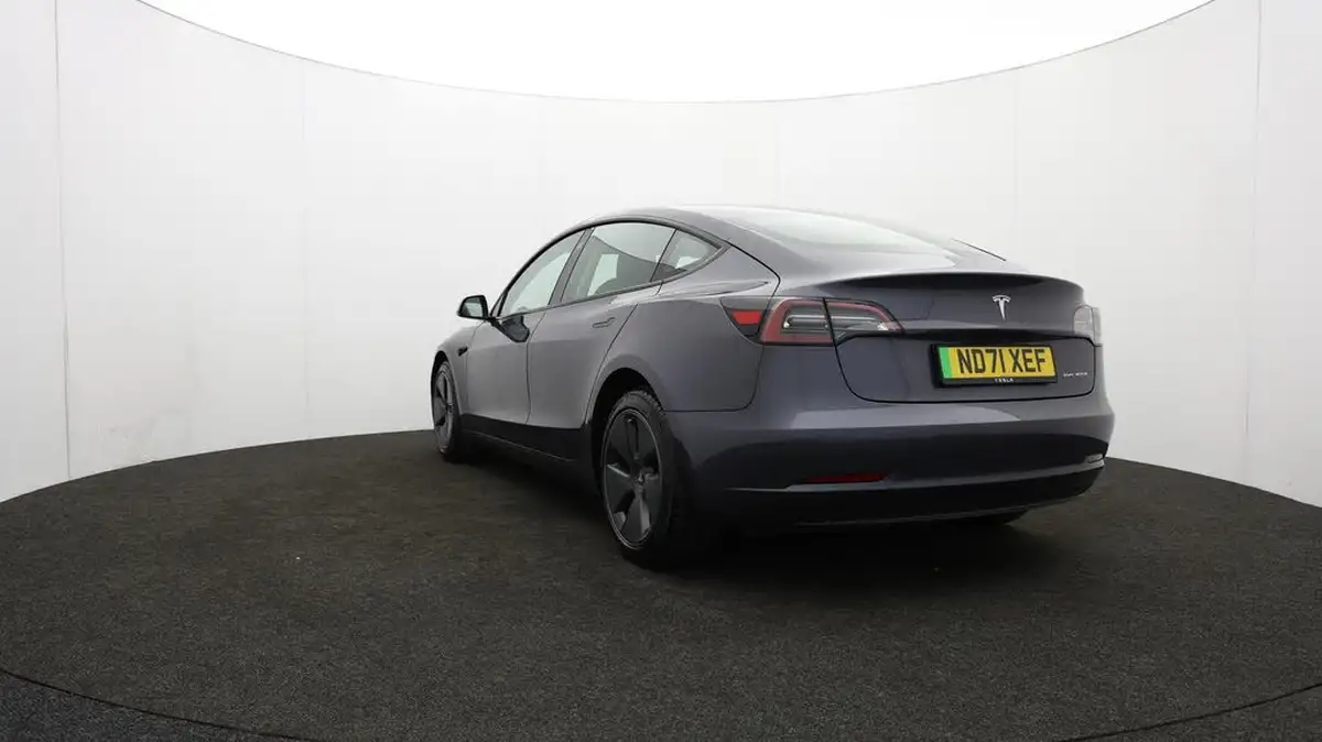 2021-tesla-model-3-e-long-range-awd-big-74