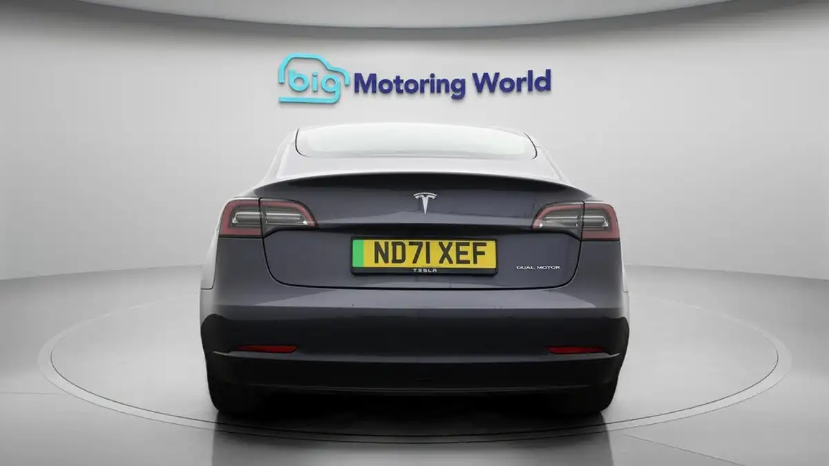 2021-tesla-model-3-e-long-range-awd-big-6
