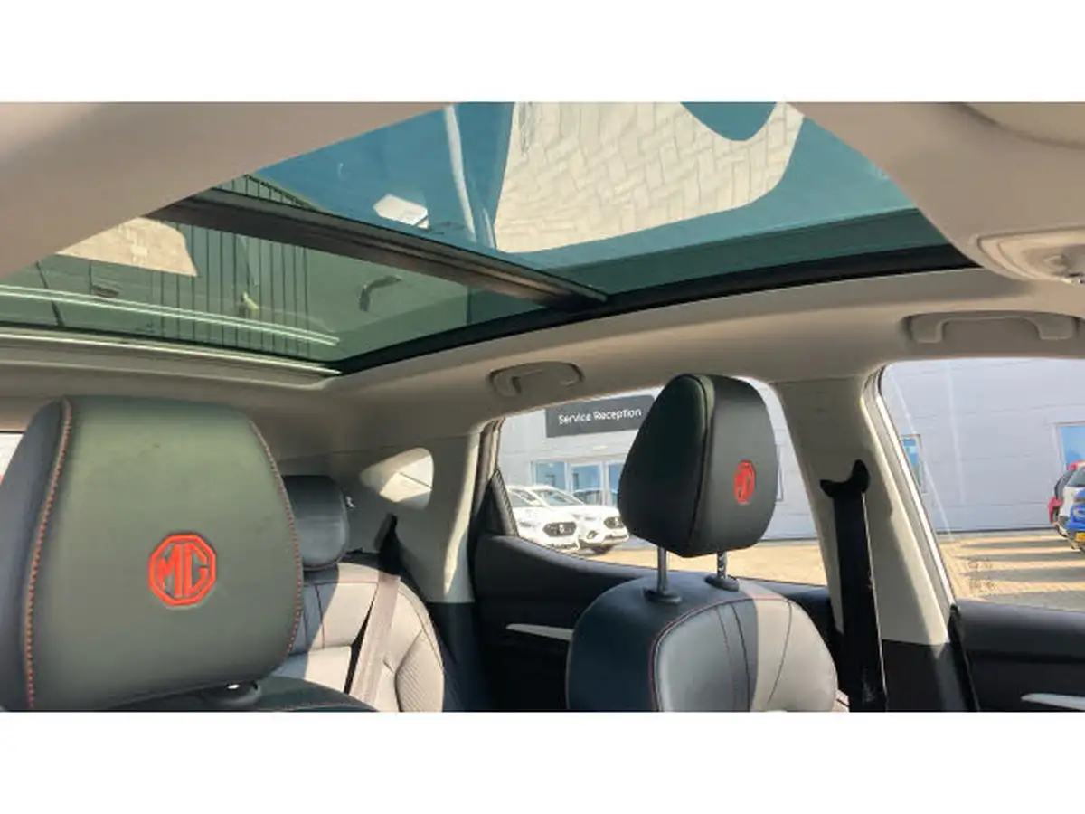 2021-mg-zs-suv-10t-gdi-exclusive-big-35