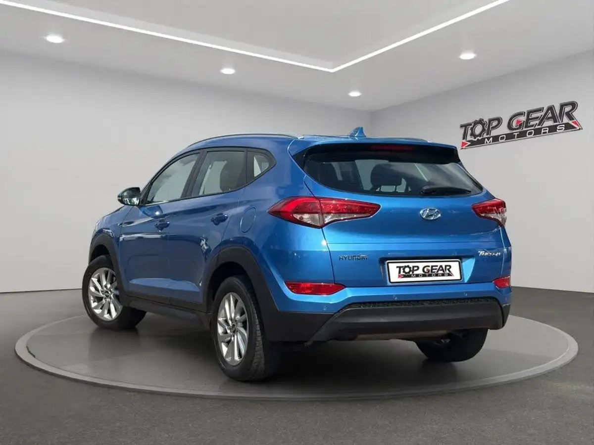 2018-hyundai-tucson-17crdi-blue-drive-se-nav-116ps-big-2