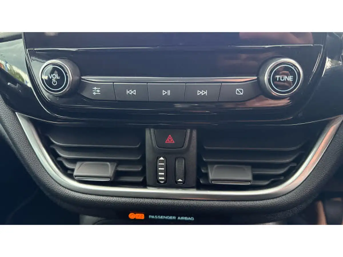 2023-ford-fiesta-10t-titanium-100ps-big-23