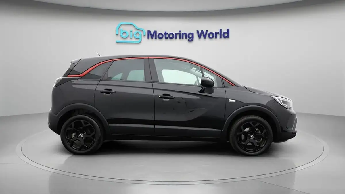 2023-vauxhall-crossland-12-gs-130ps-auto-big-8