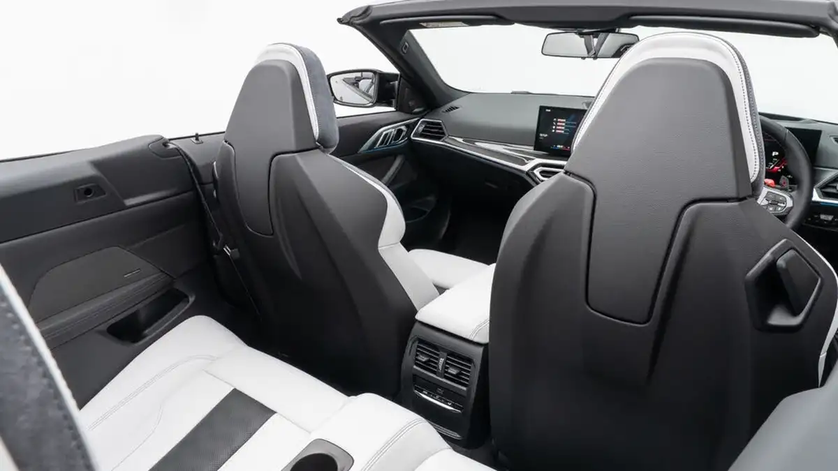 2023-bmw-4-series-30-m4-competition-510ps-xdrive-convertible-big-19