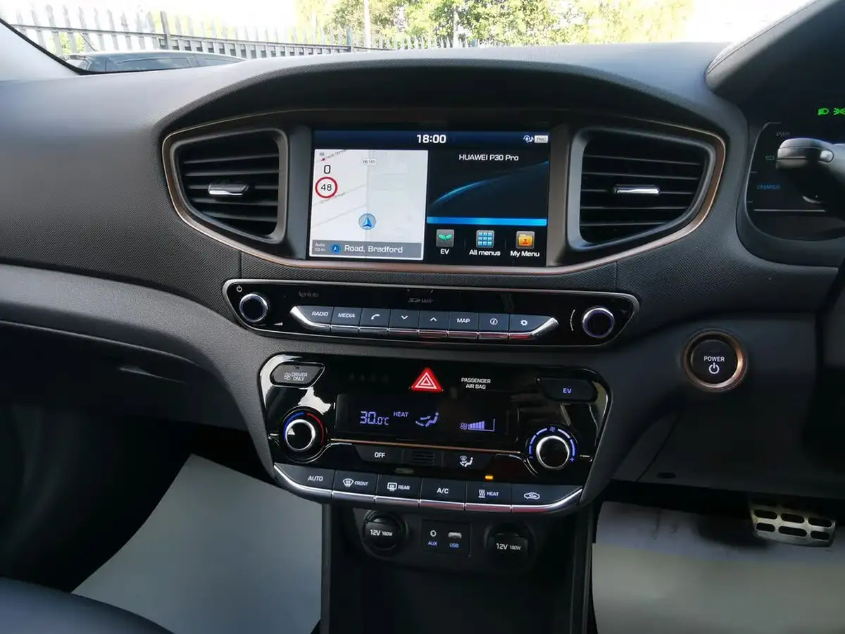 2019-hyundai-ioniq-e-premium-se-electric-88kw-big-24