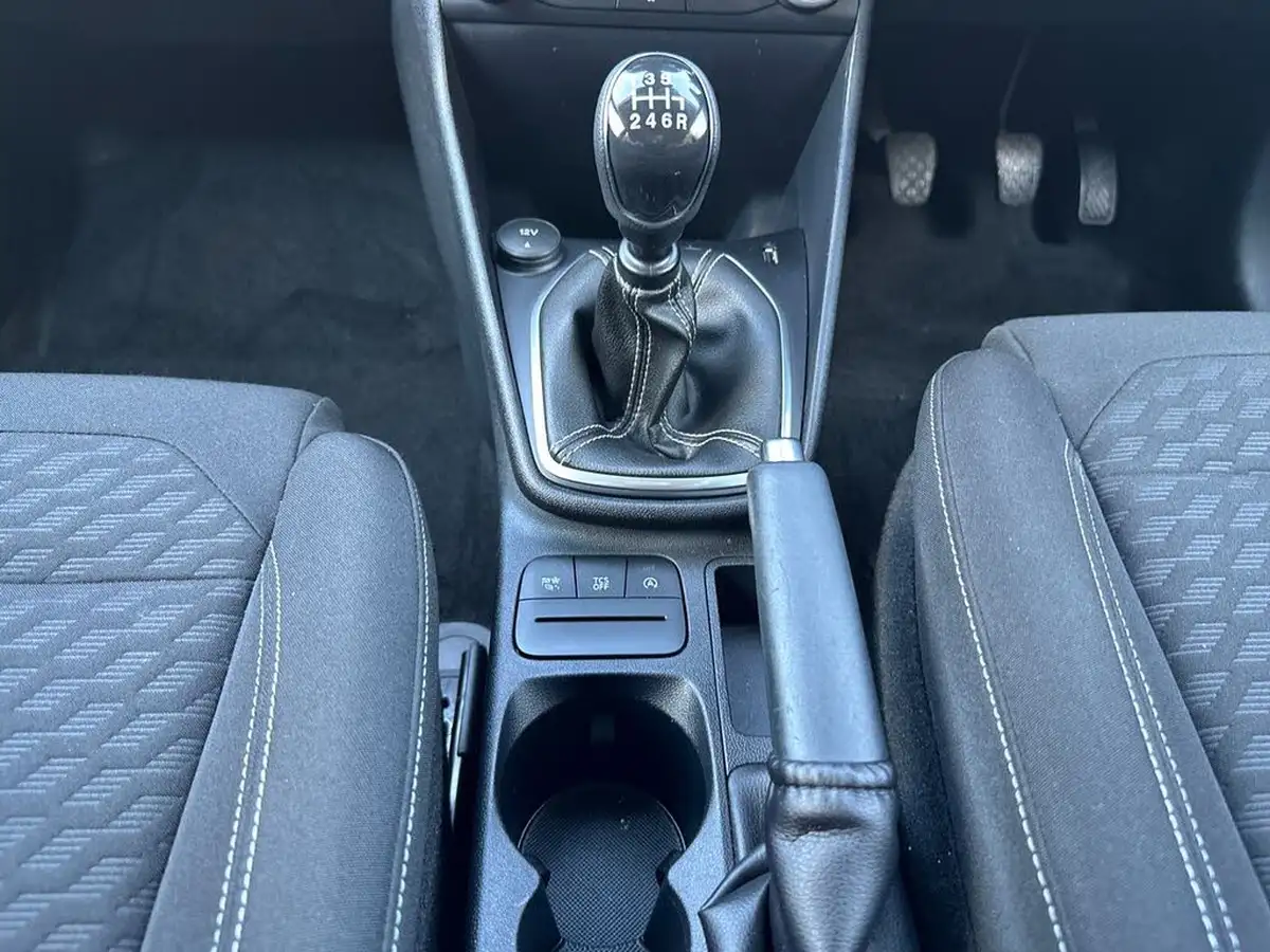 2022-ford-fiesta-10t-titanium-100ps-big-27
