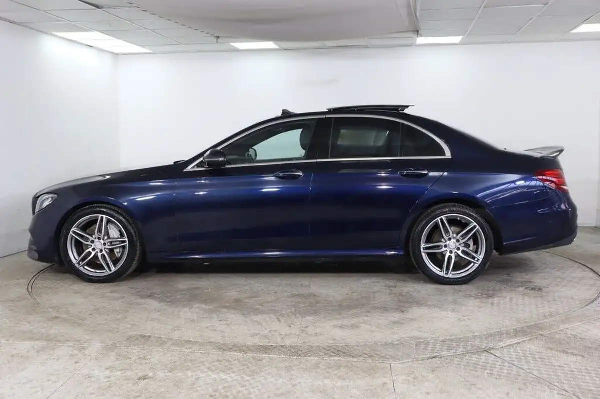 2016-mercedes-benz-e-class-20d-e220d-amg-line-premiumss-saloon-4d-big-7