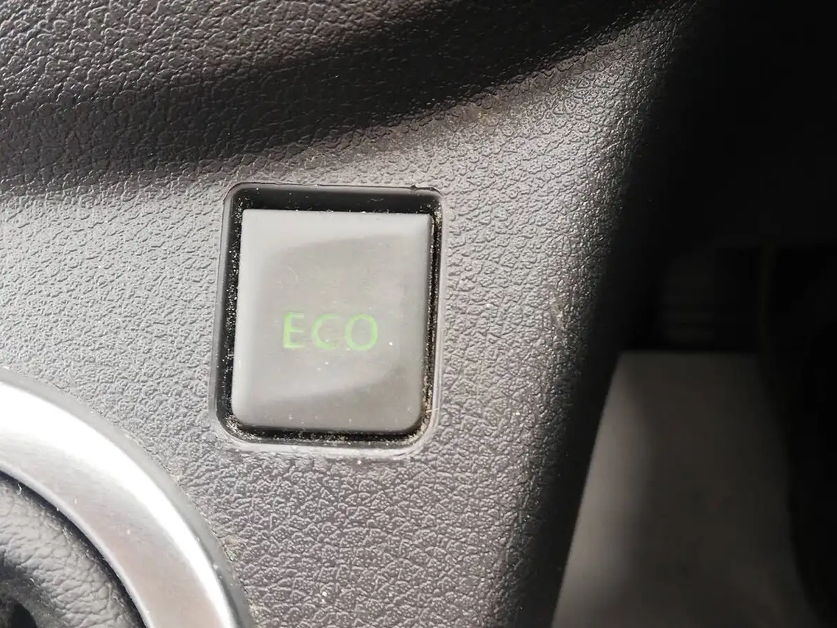 2021-renault-trafic-20dci-ll30-energy-145-sport-panel-big-18