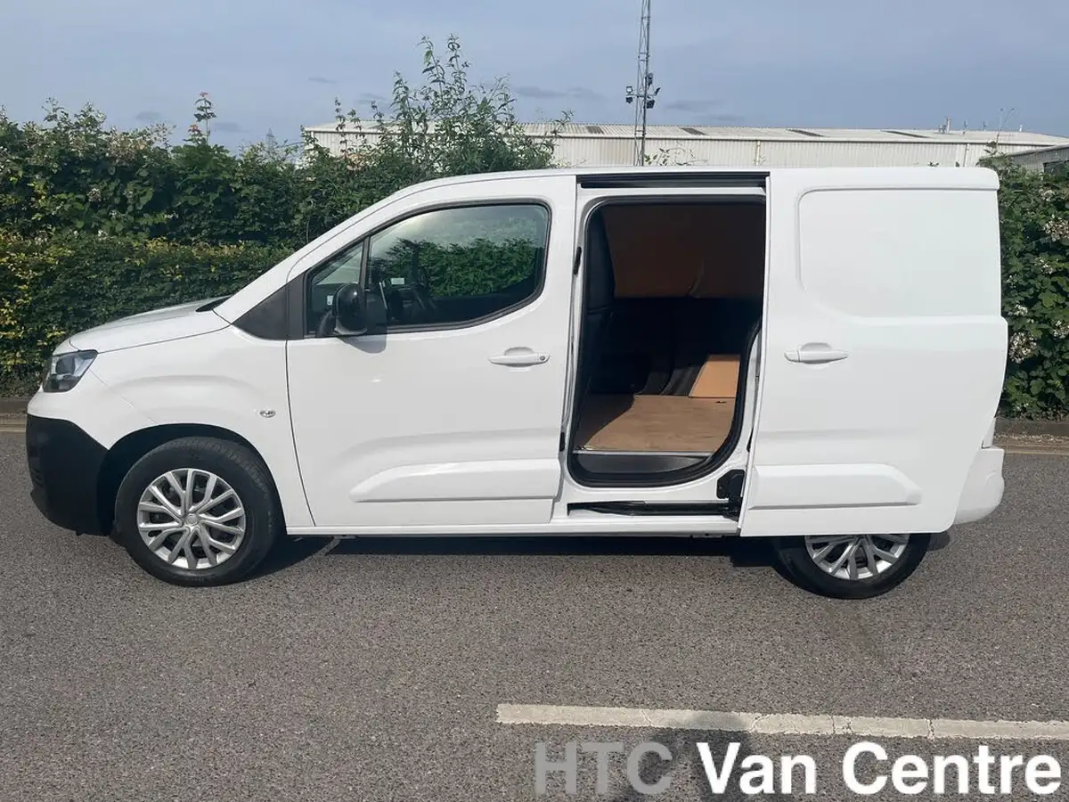 2023-fiat-doblo-15bluehdi-primo-l1h1-swb-100bhpeu6d-swb-1000kg-big-11