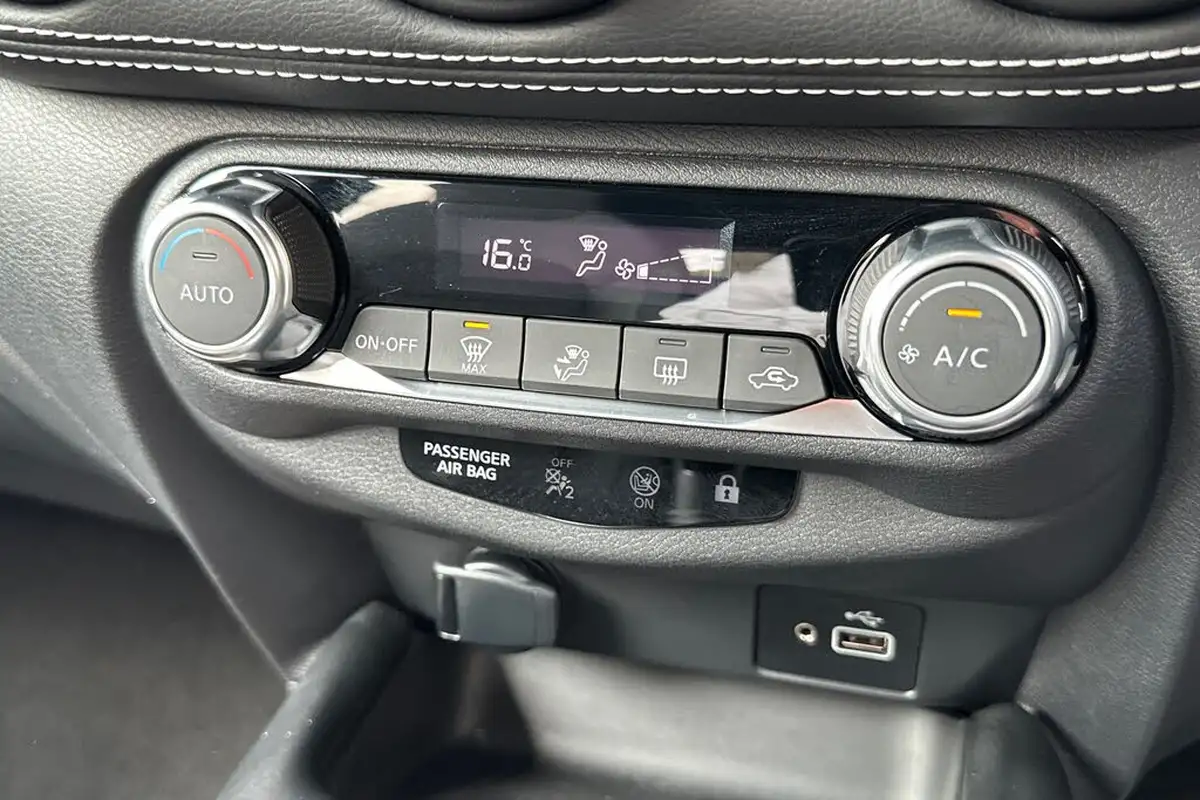 2023-nissan-juke-10-dig-t-n-connecta-dct-big-44
