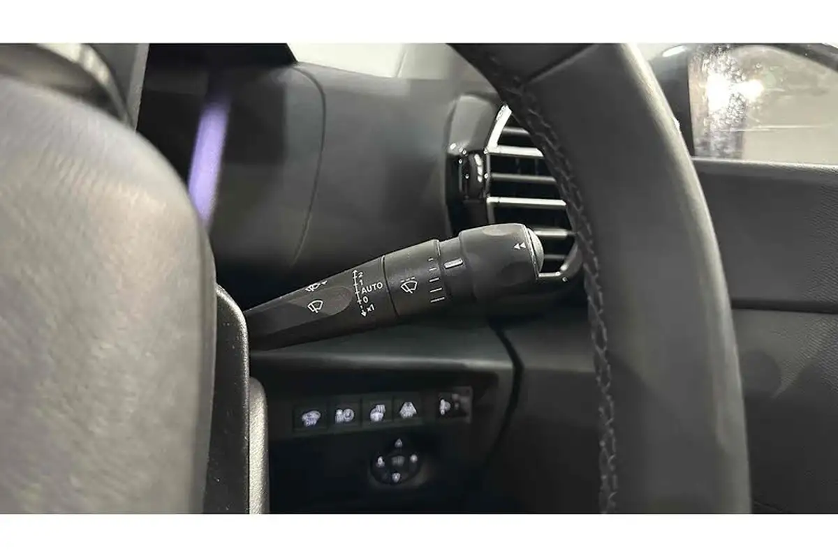 2022-citroen-c4-e-shine-plus-big-40