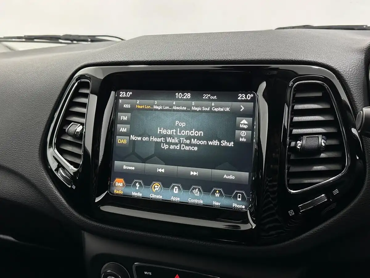 2019-jeep-compass-14-multiair-ii-limited-138bhp-big-23