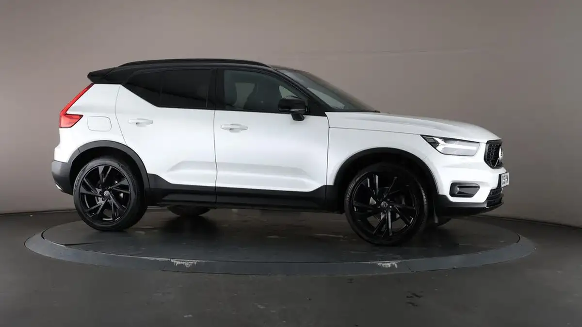 2018-volvo-xc40-15-t3-r-design-pro-big-59