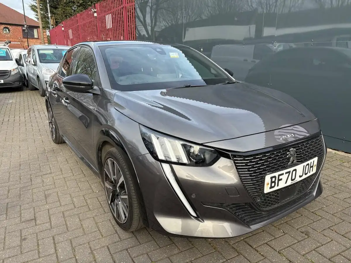 2020-peugeot-208-12-puretech-gt-line-100bhp-big-3