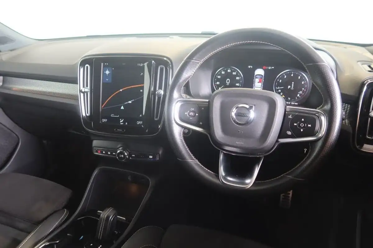 2021-volvo-xc40-15-t3-r-design-161bhp-auto-big-4
