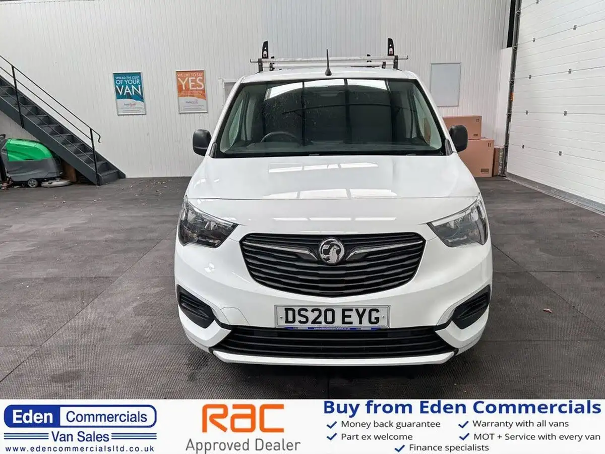 2020-vauxhall-combo-15cdti-sportive-2300-100pseu6dt-l1h1-panel-big-8