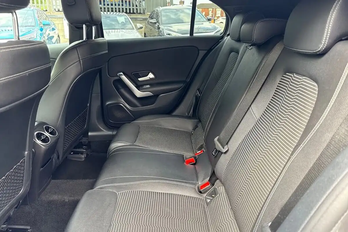 2018-mercedes-benz-a-class-15d-a180d-sport-116ps-executivess-hatchback-5d-7g-dct-big-27