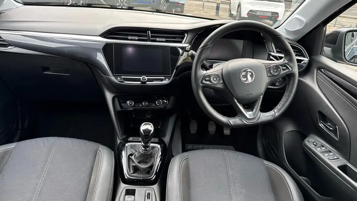 2022-vauxhall-corsa-12-turbo-elite-edition-big-3
