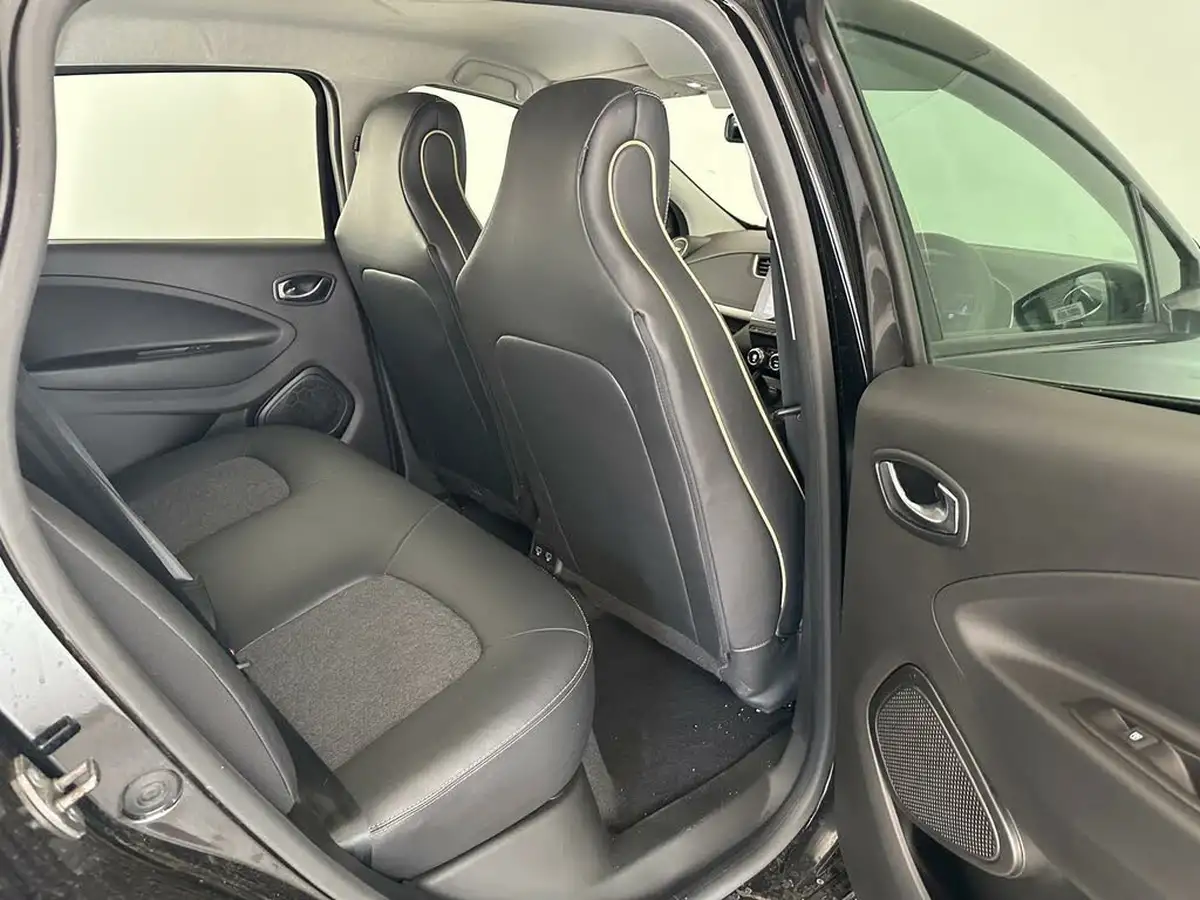 2023-renault-zoe-e-techno-boost-charge-big-21