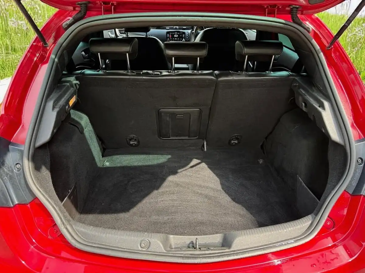 2015-alfa-romeo-giulietta-20jtdm-2-qv-line-175bhp-alfa-tct-big-7