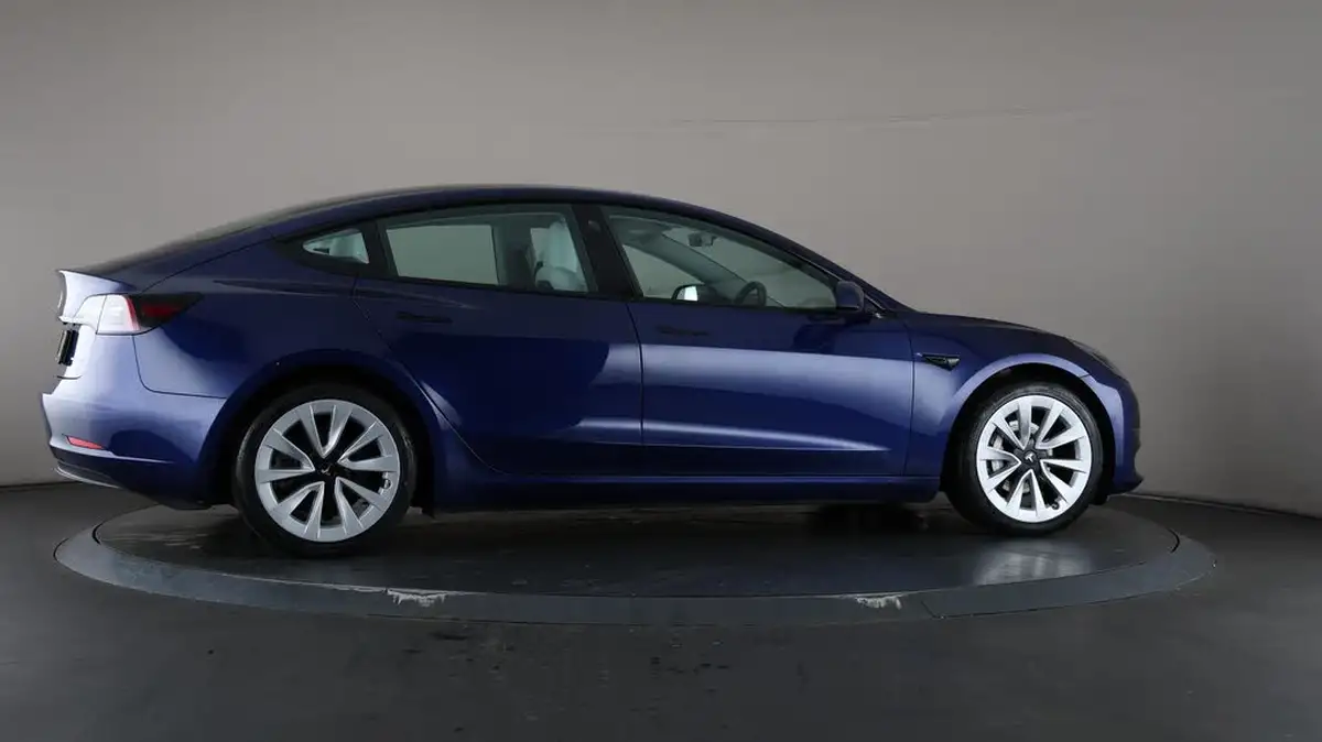 2021-tesla-model-3-e-long-range-4x4-big-62