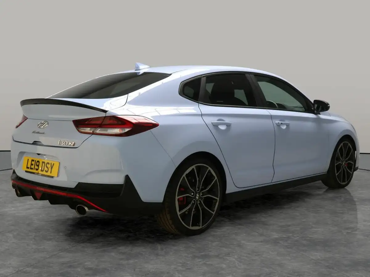 2019-hyundai-i30-n-20-t-gdi-n-performance-fastback-big-13
