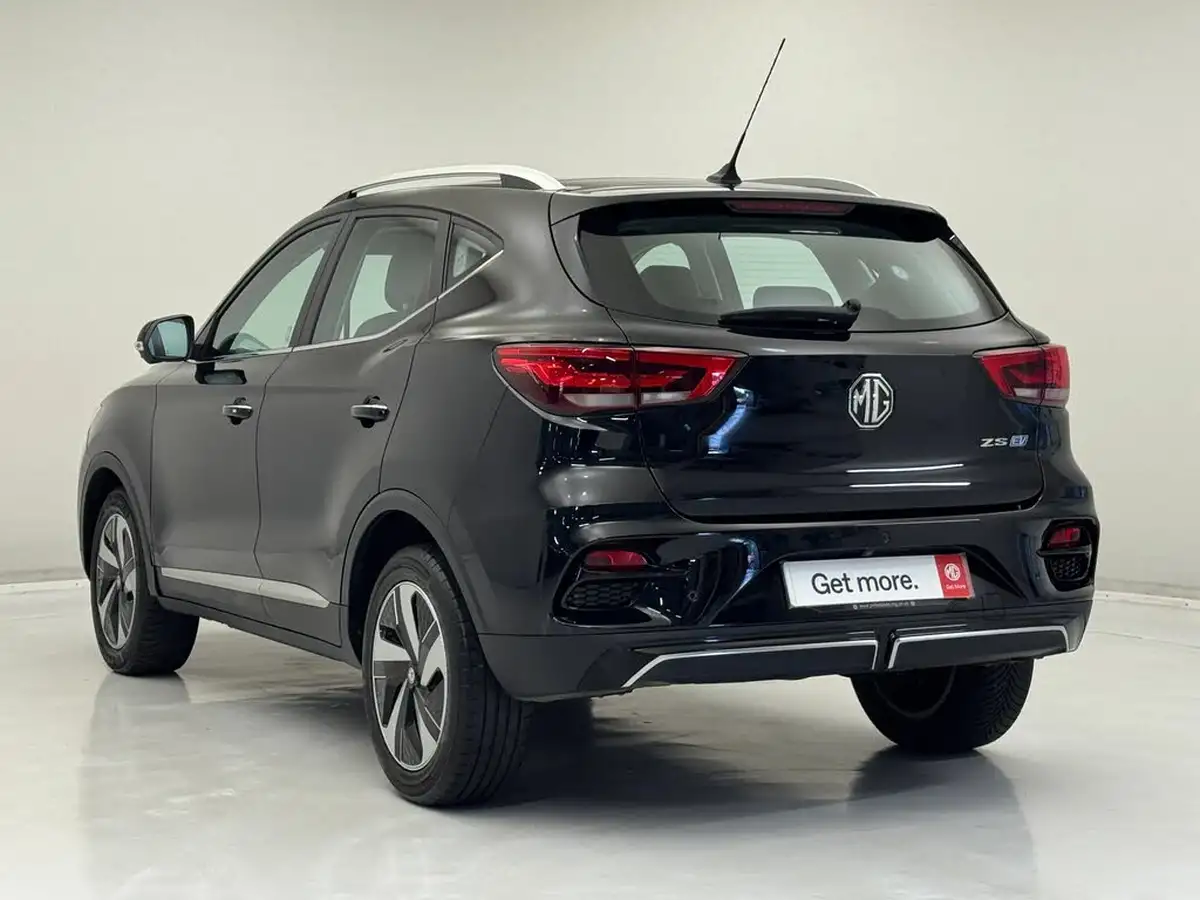 2022-mg-zs-suv-e-trophy-ev-176ps-big-7