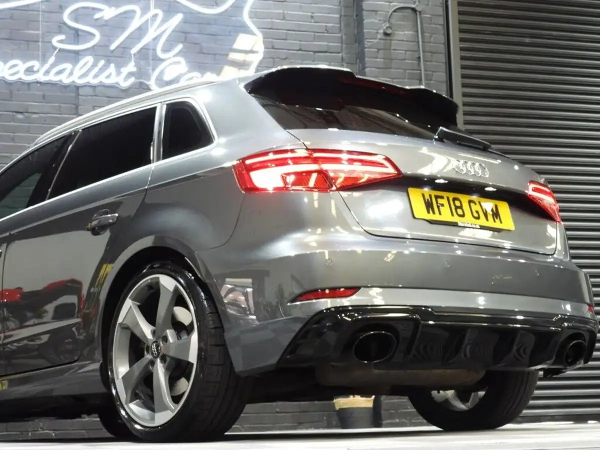 2018-audi-rs3-25-tfsi-quattro-sportback-5d-big-37