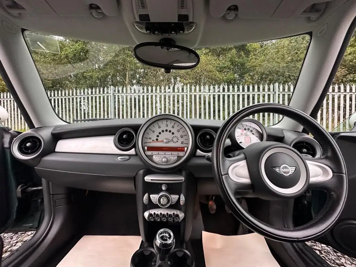 2008-mini-cooper-16-cooper-120bhp-hatchback-3d-big-18