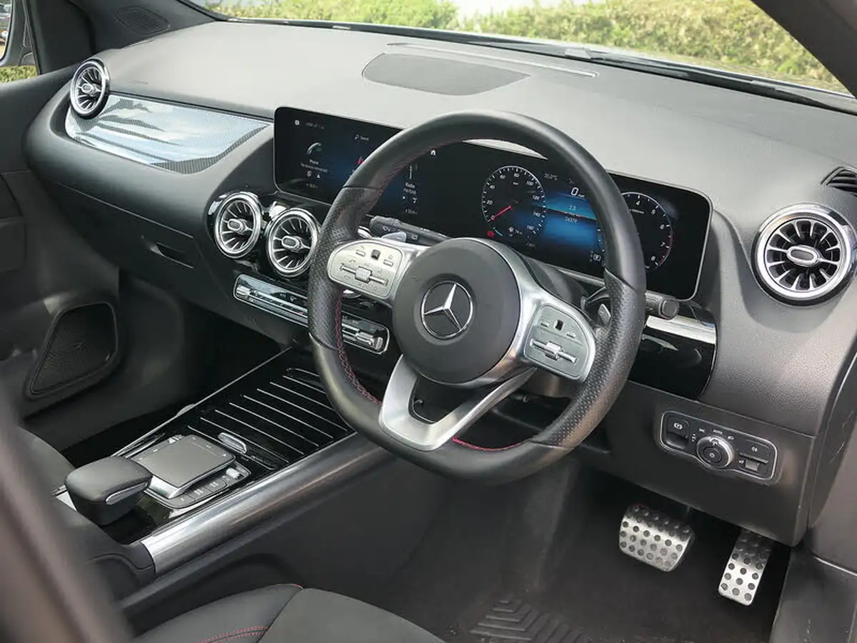 2020-mercedes-benz-b-class-13-b180-amg-line-premium-plus-big-2