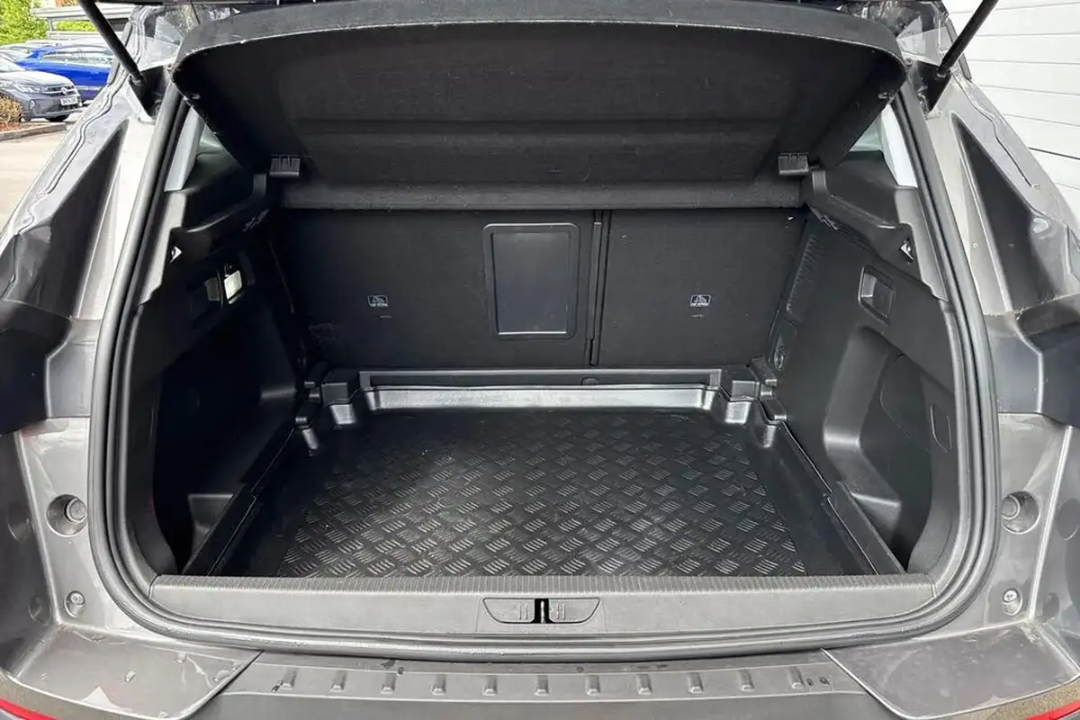 2019-vauxhall-grandland-x-12-elite-nav-big-6