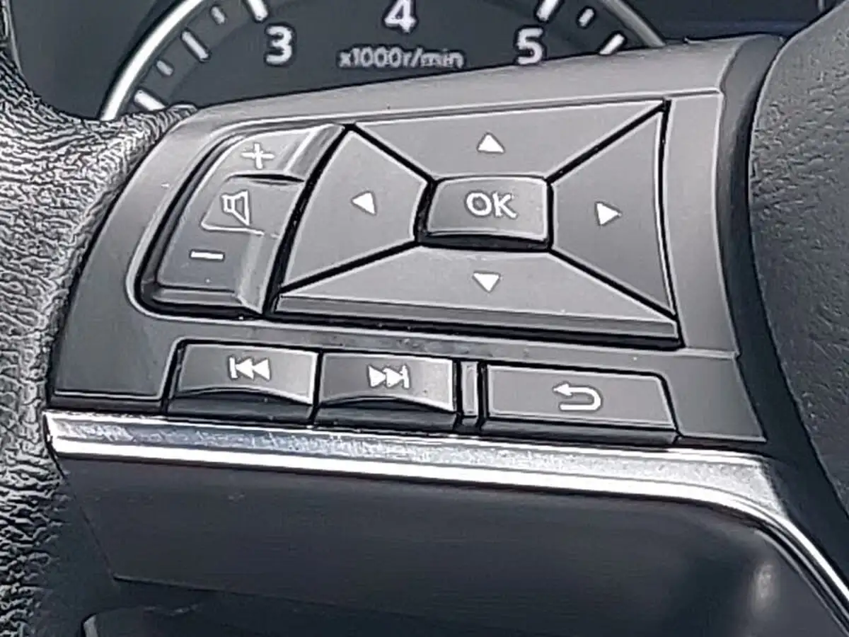 2021-nissan-juke-10-dig-t-tekna-dct-big-9