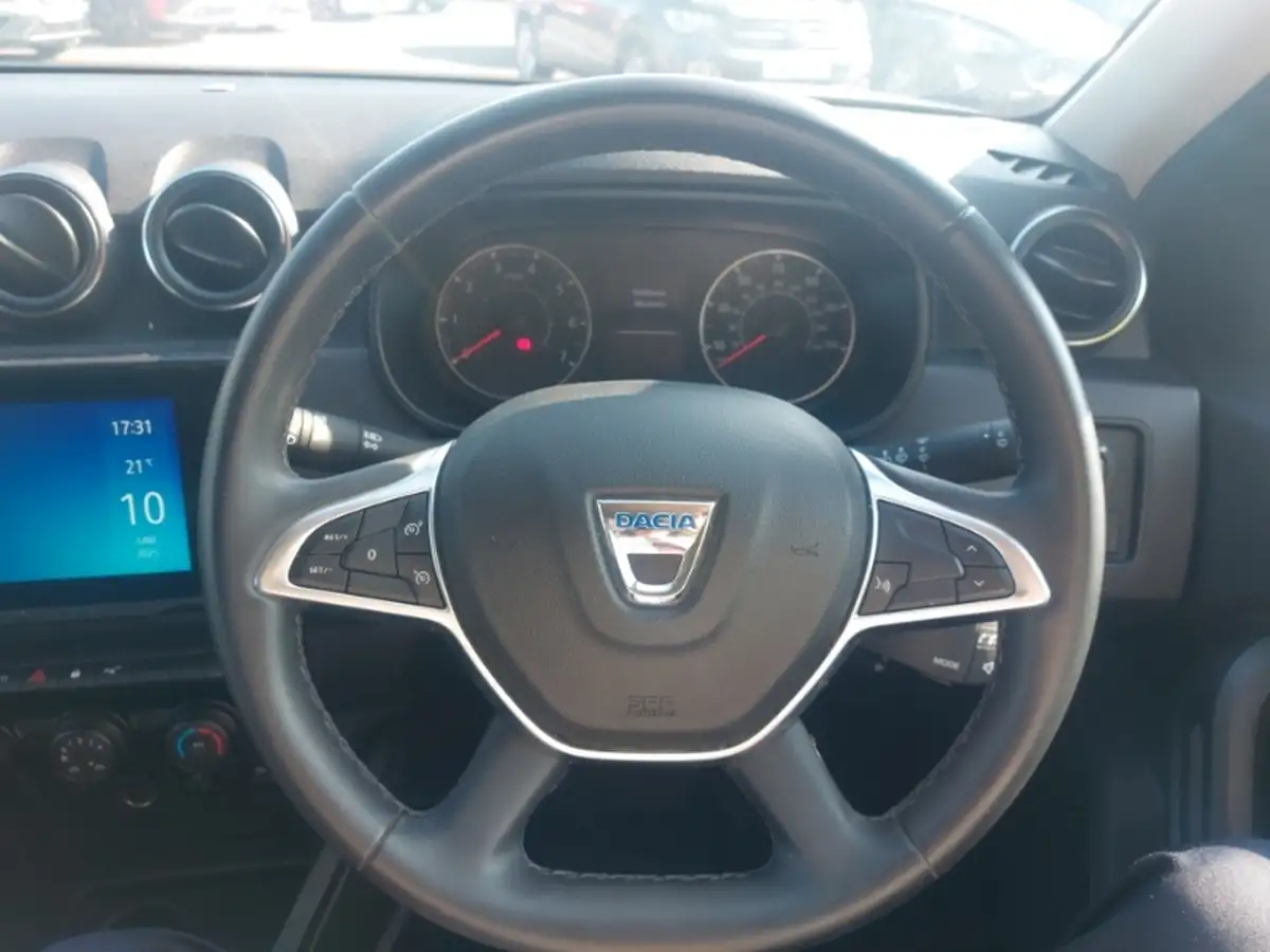 2022-dacia-duster-10-tce-comfort-100bhp-bi-fuel-station-wagon-5d-big-13
