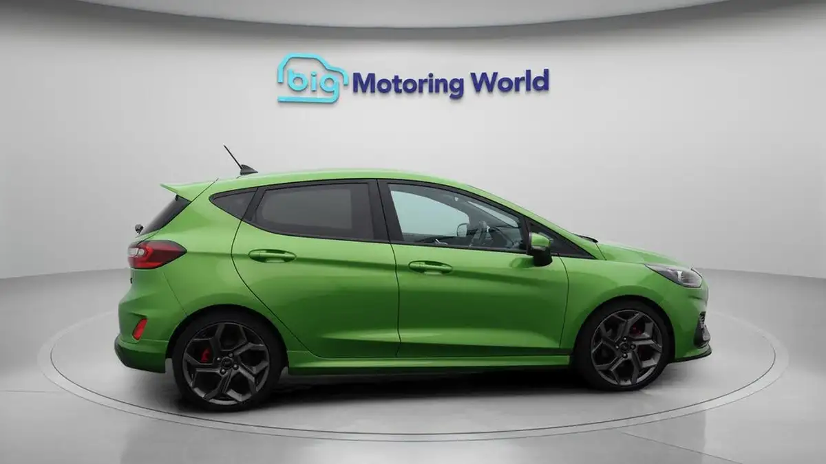 2022-ford-fiesta-15t-st-3-5d-big-8