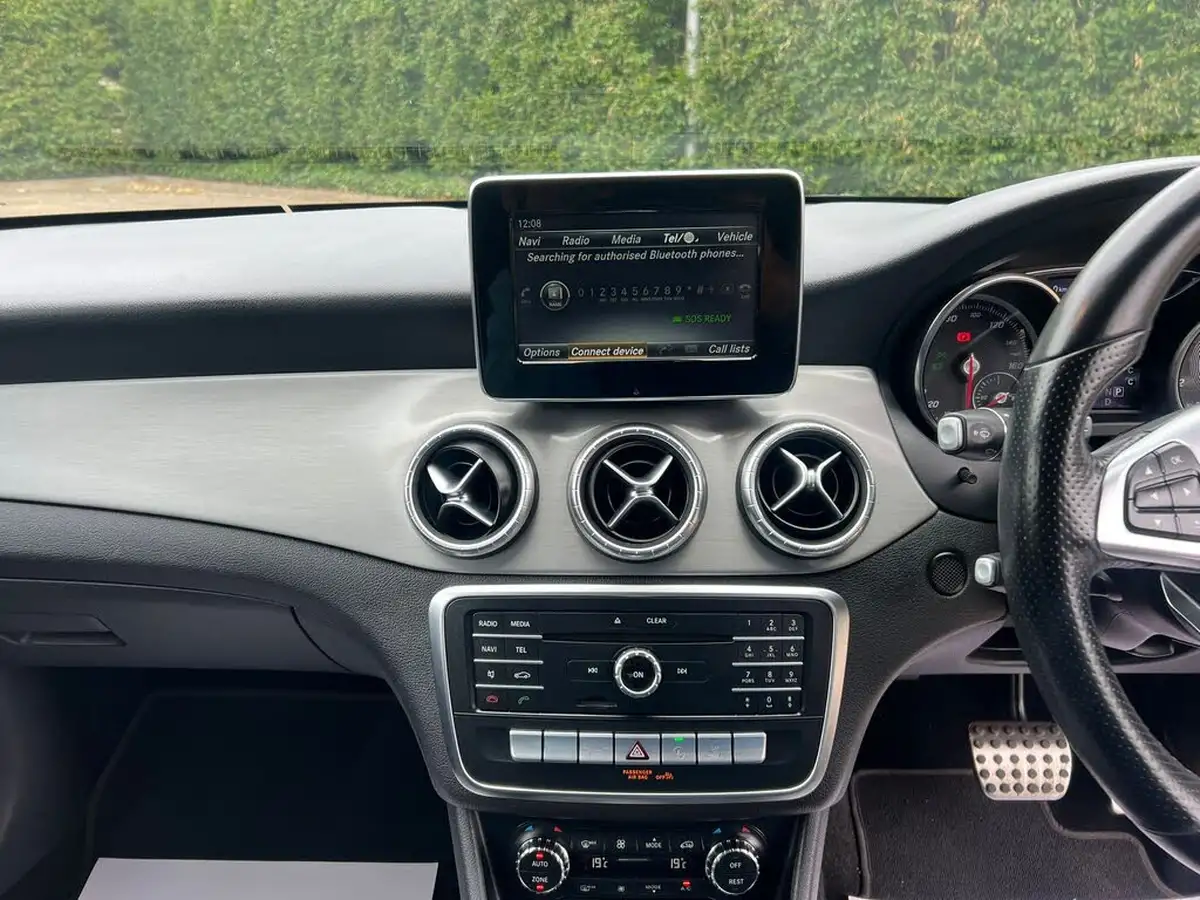 2017-mercedes-benz-cla-16-cla-180-amg-line-coupe-4d-7g-dct-big-17